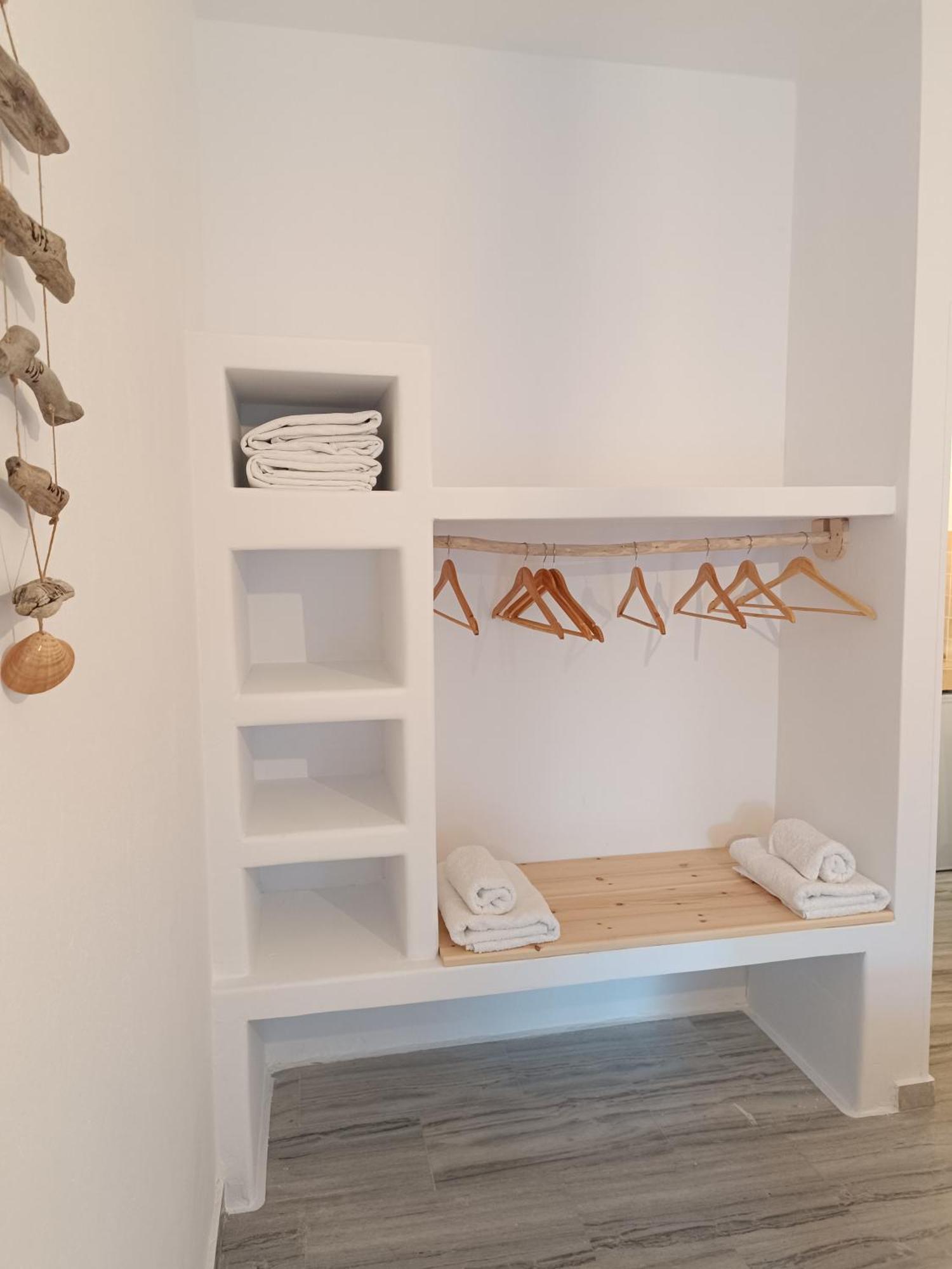 Athina Studio Apartments Kerveli Zimmer foto