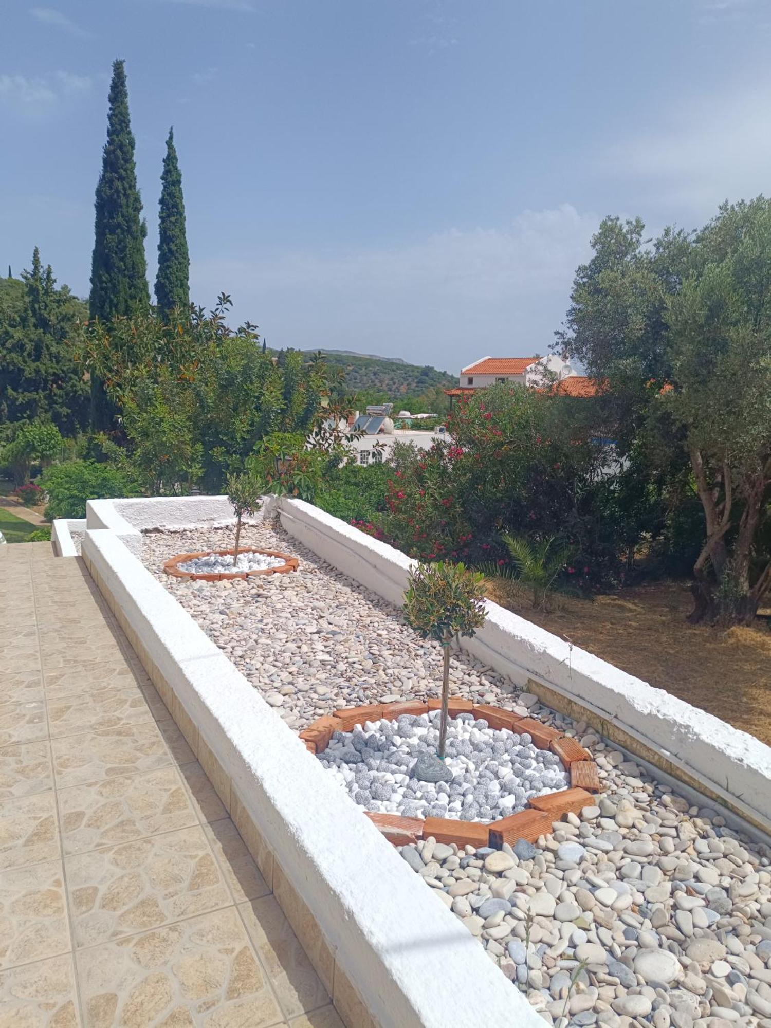 Athina Studio Apartments Kerveli Exterior foto