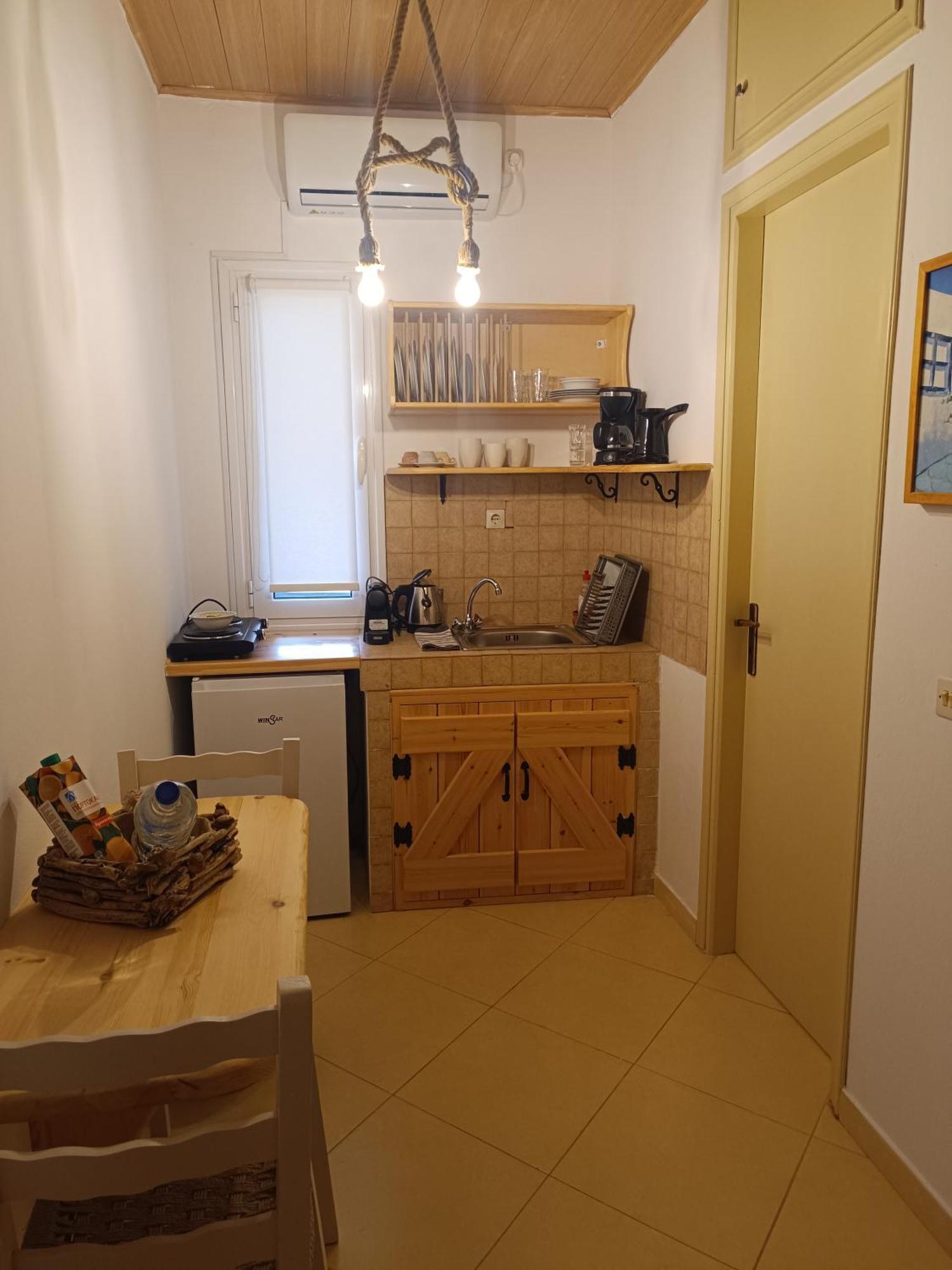Athina Studio Apartments Kerveli Zimmer foto