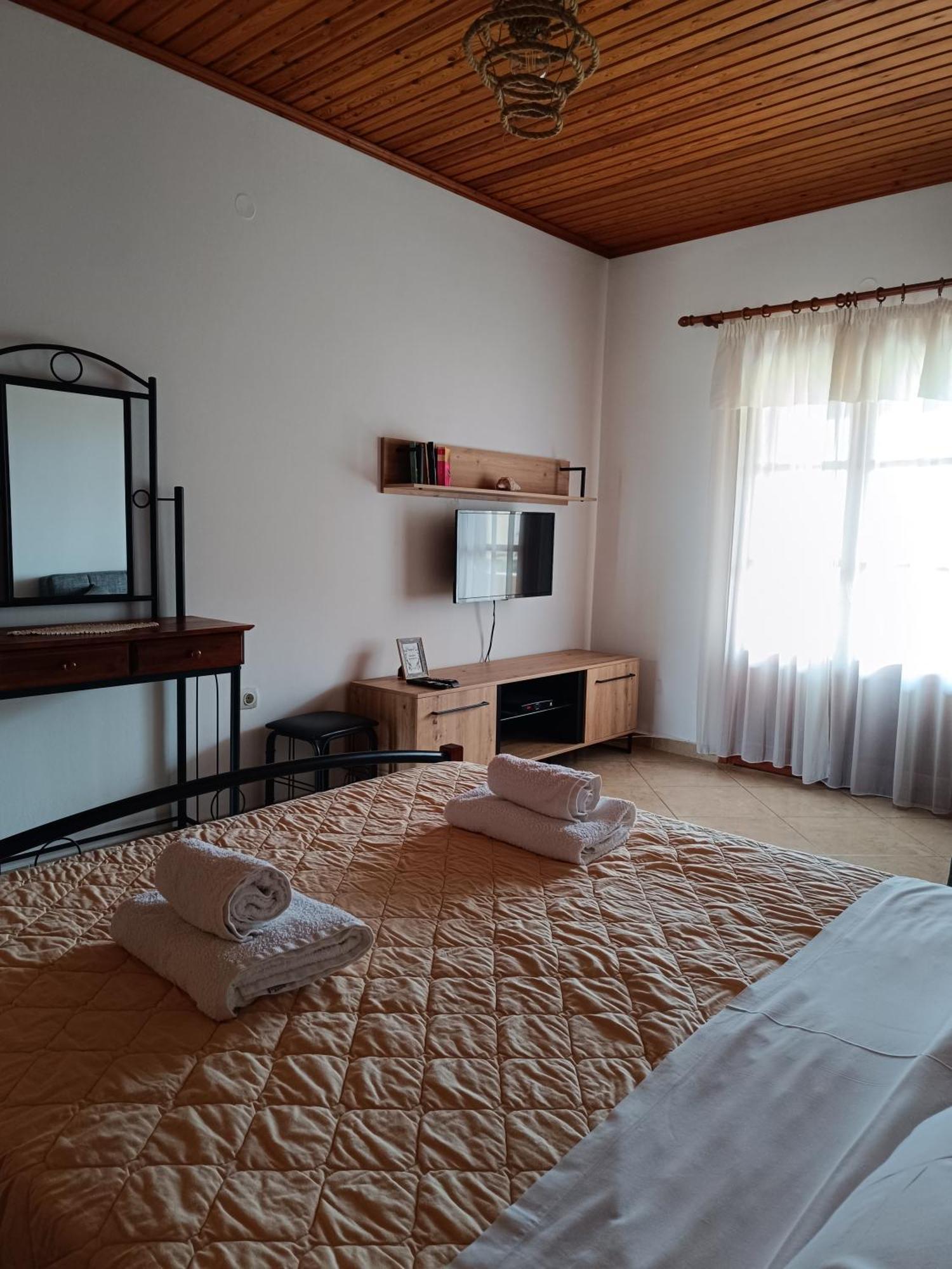Athina Studio Apartments Kerveli Zimmer foto