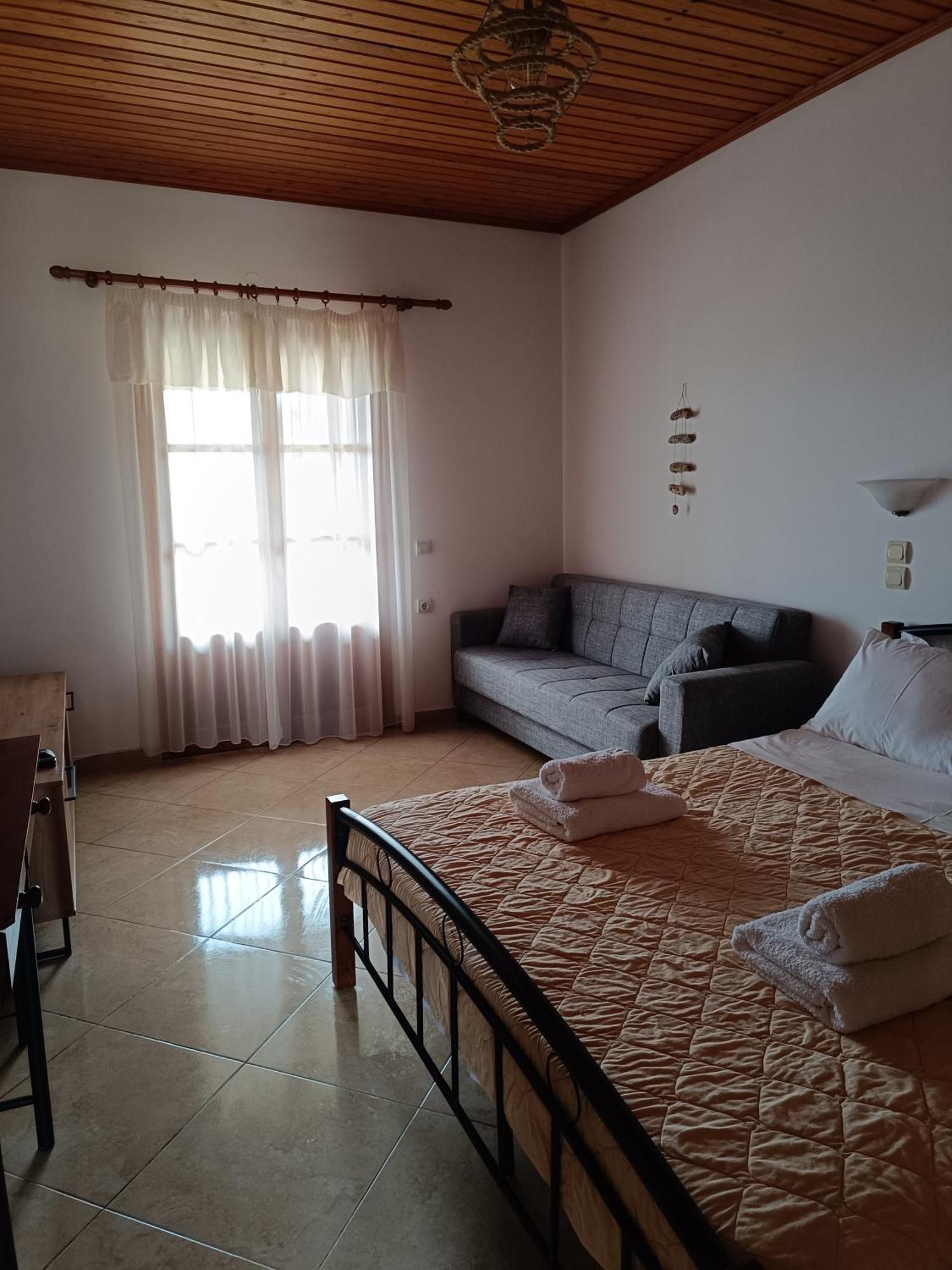 Athina Studio Apartments Kerveli Exterior foto